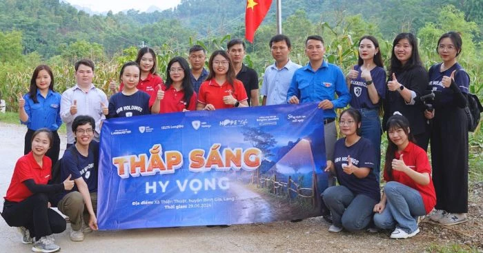 IELTS LangGo chung tay thực hiện dự án từ thiện “Thắp sáng hy vọng”