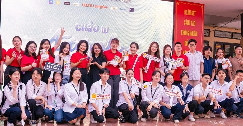 Hành trình Unlock The IELTS đến với trường THPT Quang Trung Hà Đông