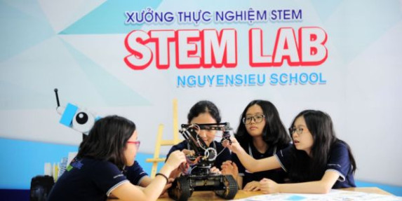 Xưởng thực nghiệm STEM tại trường THCS & THPT Nguyễn Siêu