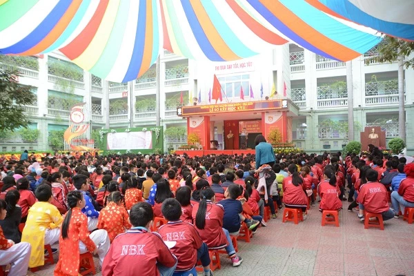 Hoạt động ngoại khóa trường THPT Nguyễn Bỉnh Khiêm