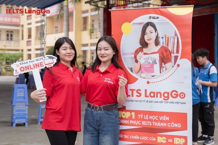 IELTS LangGo gặp gỡ và giao lưu với học sinh trường THPT Chu Văn An - Lạng Sơn