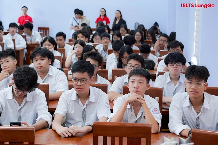 Học sinh THPT Đoàn Kết  tham gia vòng Sơ loại Unlock The IELTS 2025