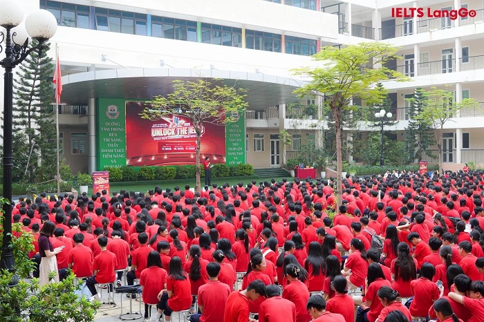 Hơn 2000 học sinh Trường THPT Mỹ Đình tham gia Unlock The IELTS 2025