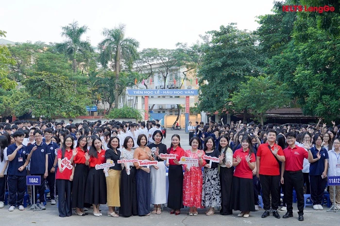 IELTS LangGo xin gửi lời cảm ơn chân thành đến Ban Giám hiệu trường THPT Nhân Chính