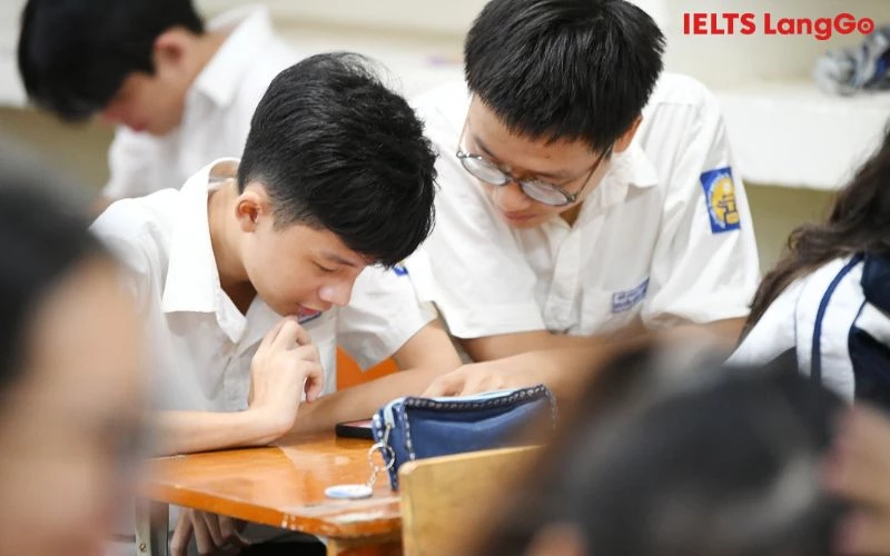 Unlock The IELTS 2025 Hành trình mở khóa năng lực tiếng Anh