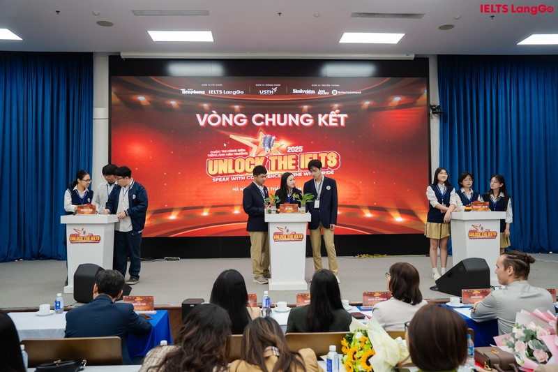 Ba đội thi đầu tiên của bảng A