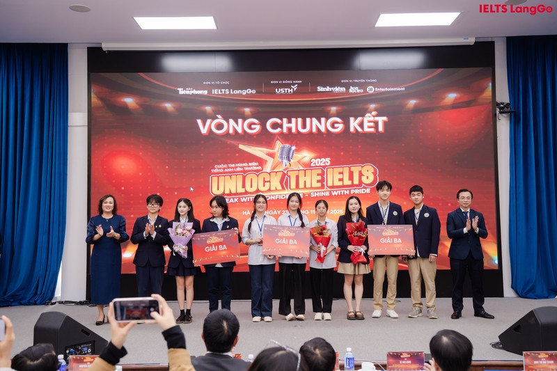 Các đội thi đạt giải Ba bao gồm THPT Việt Đức, THPT Thanh Hà và THPT Mỹ Đình