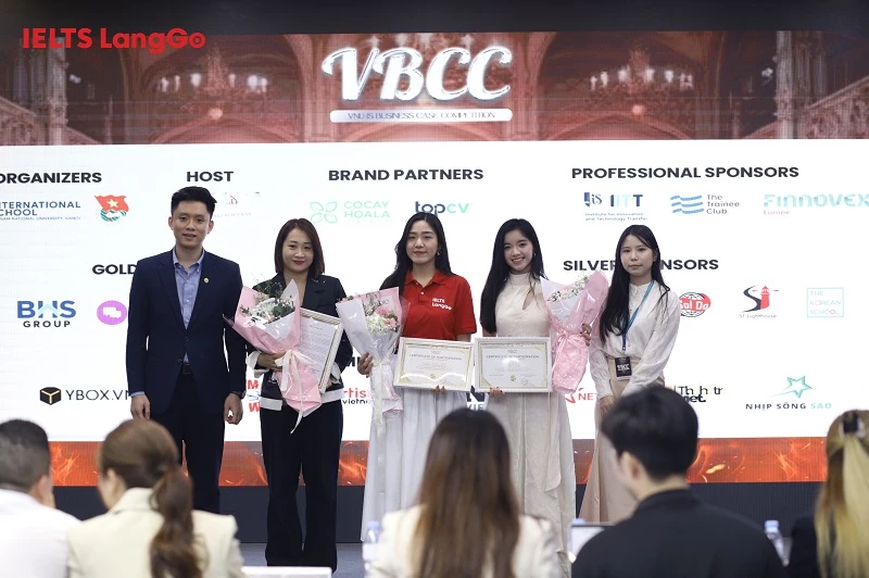 IELTS LangGo vinh dự đồng hành cùng VNUIS Business Case Competition 2025